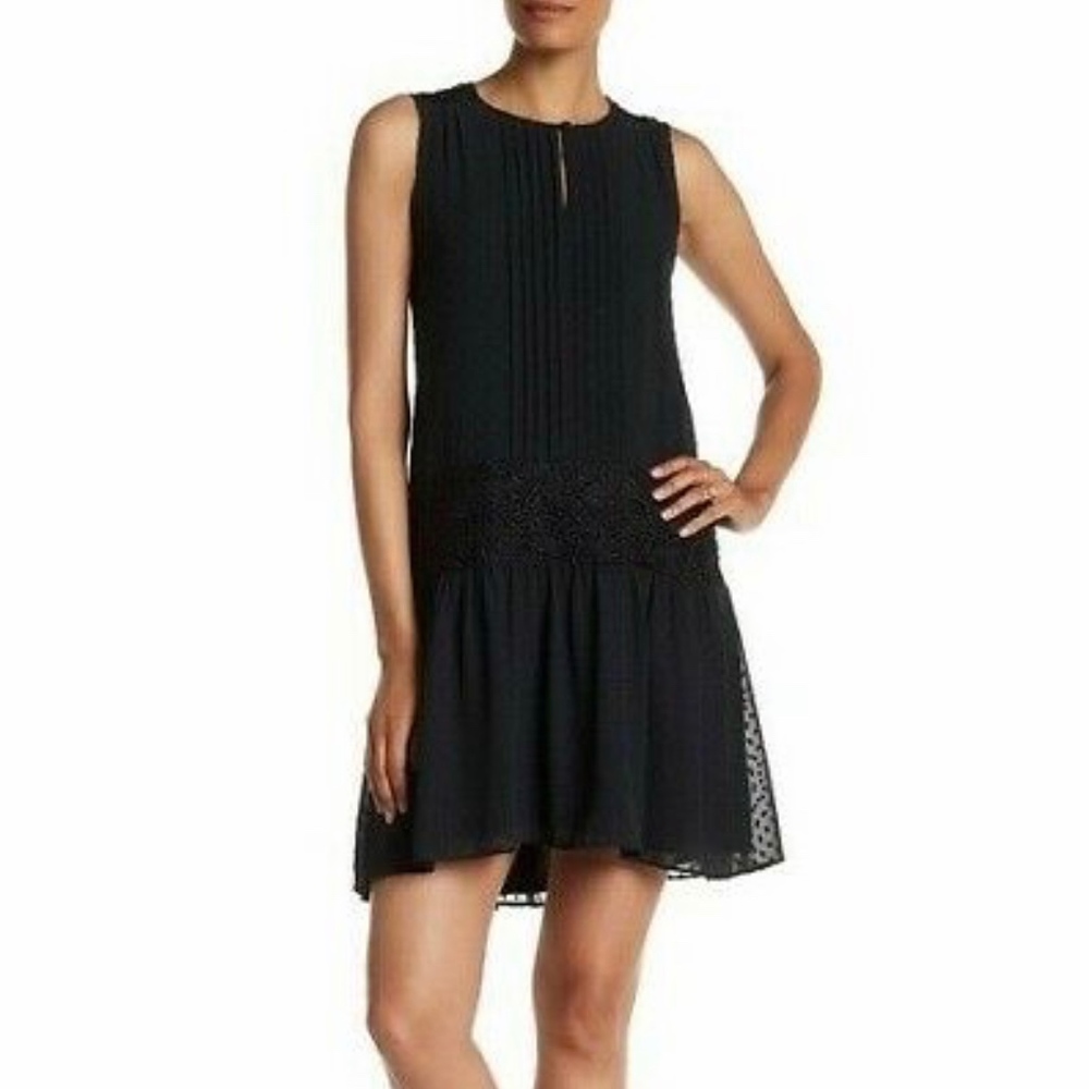 MARCHESA ROSE SLEEVELESS PLEATED BIB DRESS.